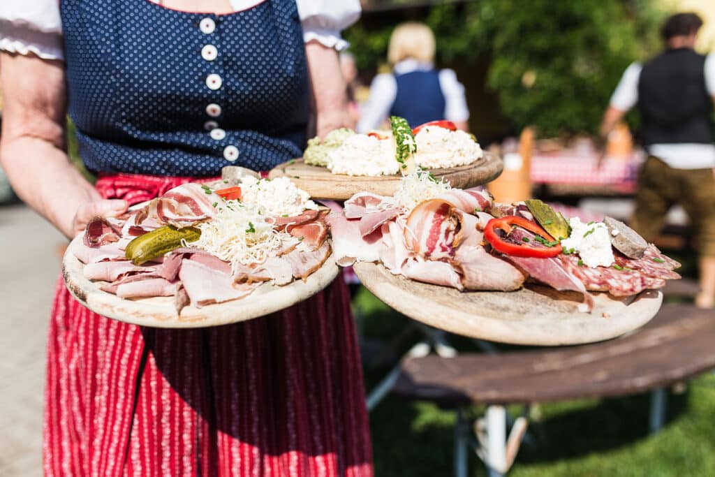 buschenschankschifferl-Brettljause